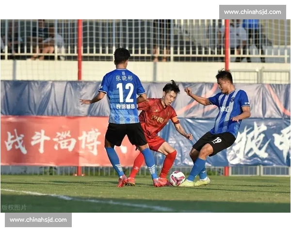 中超争冠三强集体 “刹车”,2 分差拖至收官战 中超争冠三强集体 “刹车”,2 分差拖至收官战