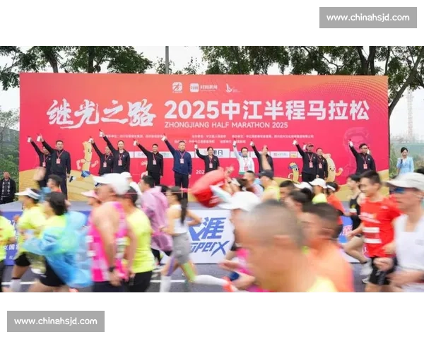 企业护航秋雨赛道！悦活货拉拉守护 3000 跑者 “继光之路”